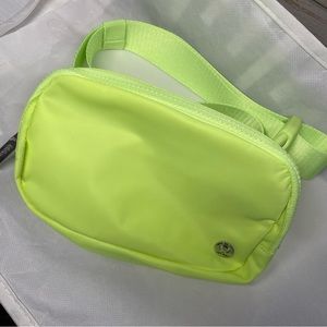BRAND NEW lululemon Faded Zap Everywhere Belt Bag